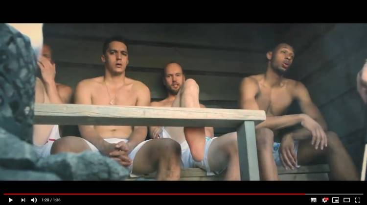 Sauna - FinVision®  | équipe de volley VaLePa au sauna | Kirami