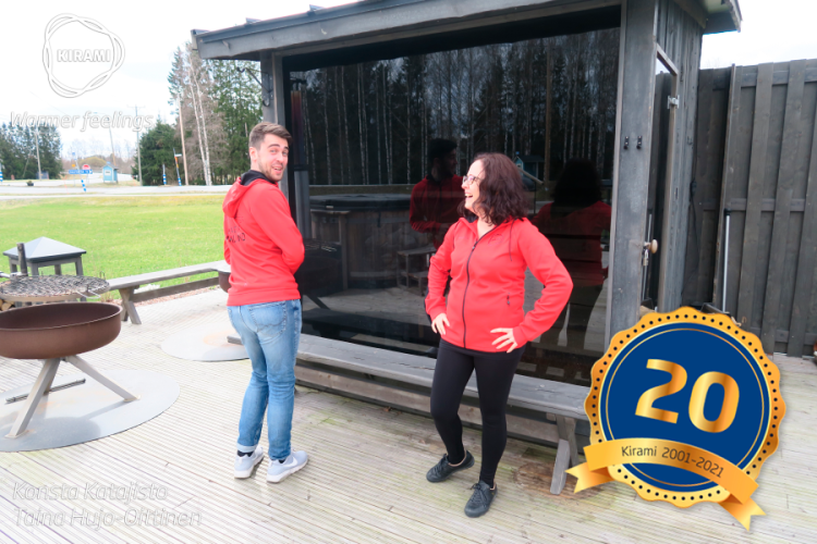 Vous souhaitez en savoir plus sur notre sauna FinVision® ? Nos vendeurs vous en disent davantage :)