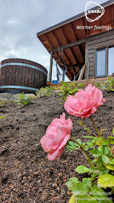 Dans le bain nordique, vous pourrez profiter de la beauté et des senteurs de la nature environnante | Kirami