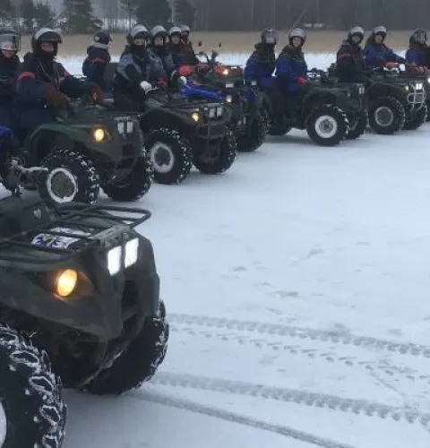 Sydän-Hämeen Safari offre une expérience du bain nordique Kirami.| Kirami