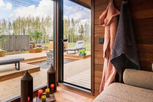 Kirami FinVision® -lounge M Misty – une atmosphère de jardin, en toute saison.