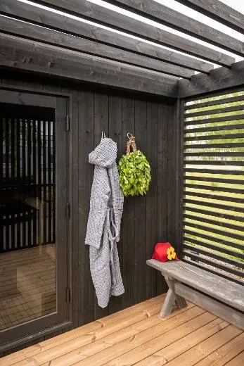 Kirami FinVision® -pergola, un ajout beau, moderne et haut de gamme à votre jardin !