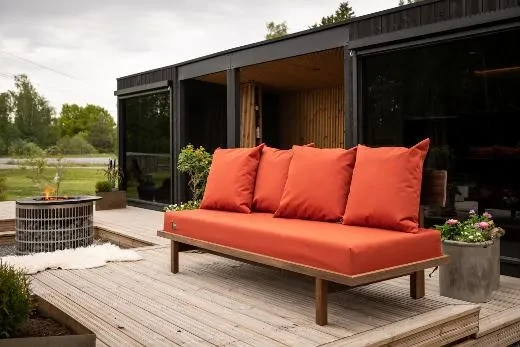 L’ensemble de canapés de Kirami convient aussi bien au lounge qu’à la terrasse | Kirami FinVision® Annex