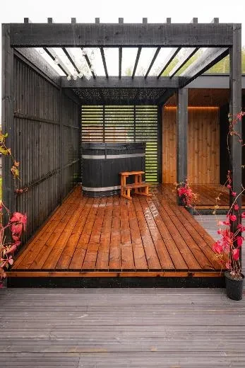 Votre coin de paradis sous une  Kirami FinVision® -pergola!